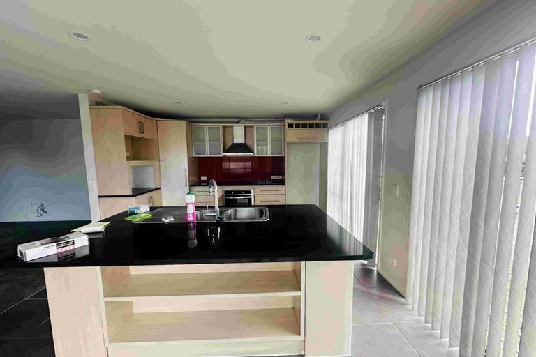 Photo of property in 3 Scott Road, Stanmore Bay, Whangaparaoa, 0932