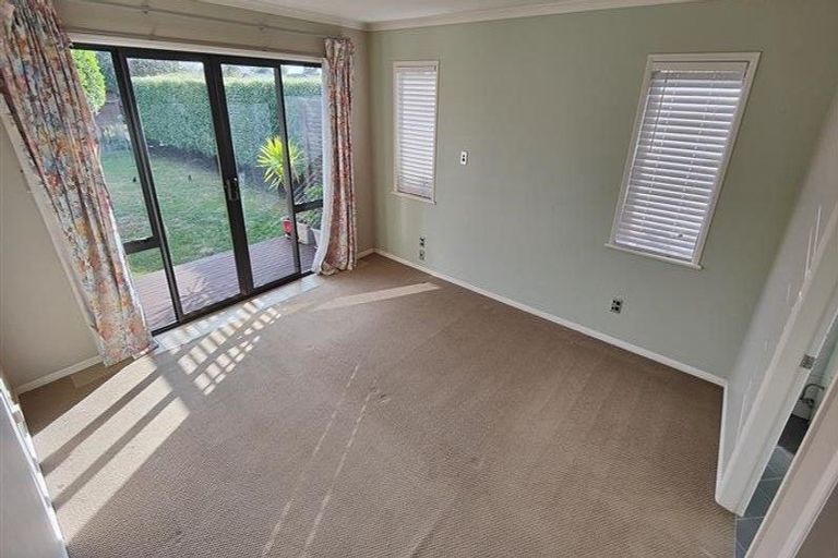 Photo of property in 10 Nielsen Gardens, Rototuna, Hamilton, 3210