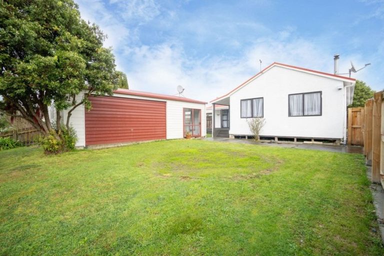 Photo of property in 26 Chatsworth Place, Highbury, Palmerston North, 4412