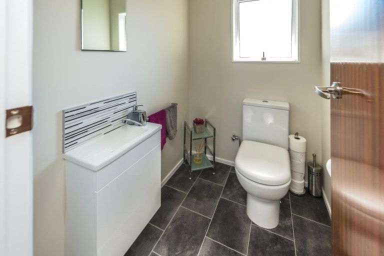 Photo of property in 70 Surrey Road, Springvale, Whanganui, 4501