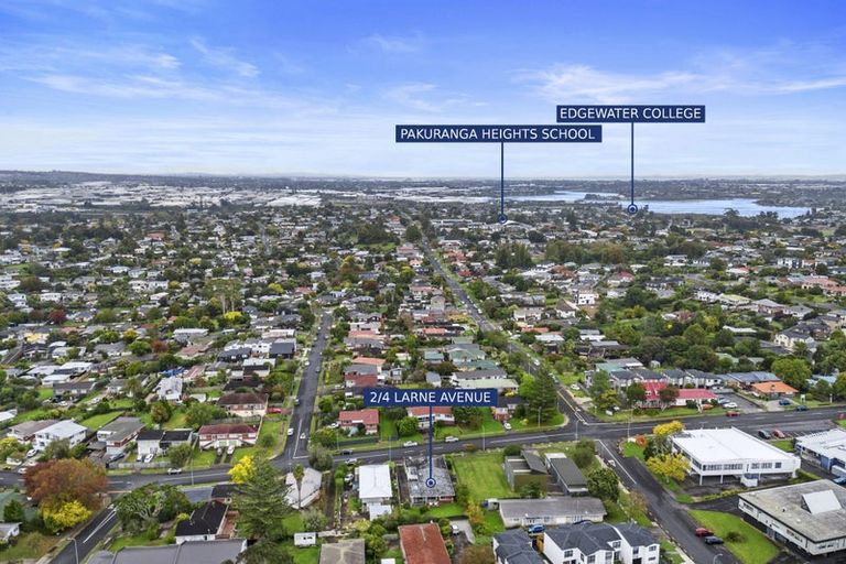 Photo of property in 2/4 Larne Avenue, Pakuranga Heights, Auckland, 2010