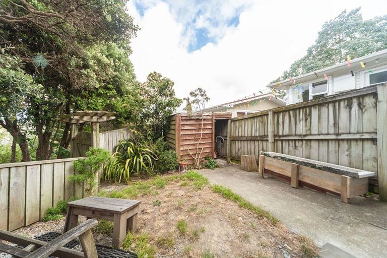 Photo of property in 3 Foyle Street, Island Bay, Wellington, 6023