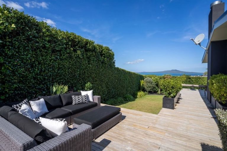 Photo of property in 109 East Coast Road, Castor Bay, Auckland, 0620