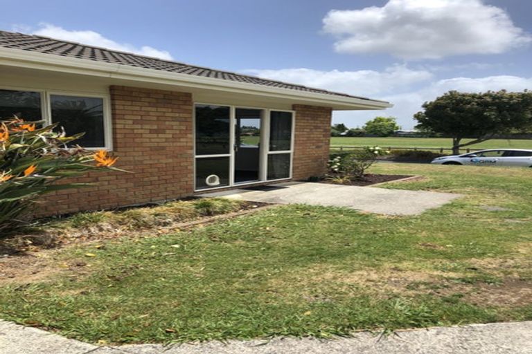 Photo of property in 39 Waiwherowhero Drive, St Andrews, Hamilton, 3200