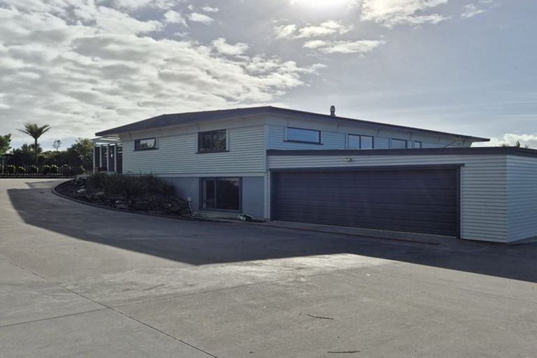 Photo of property in 17 Gorge Road, Maungaturoto, 0520