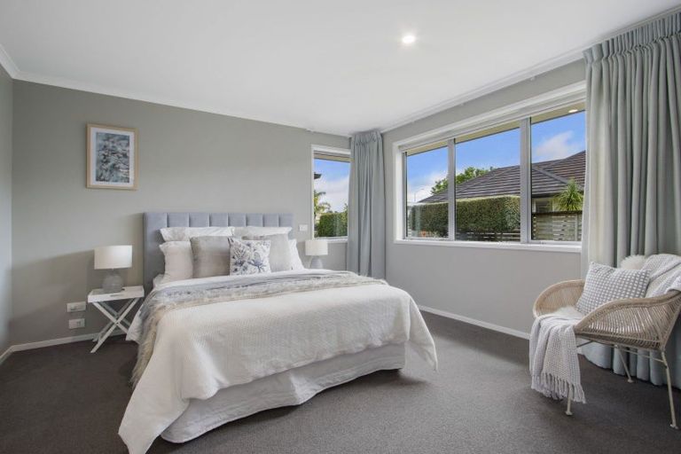 Photo of property in 60 Kayelene Place, Omokoroa, 3114