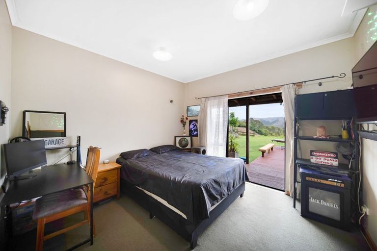 Photo of property in 22 Falls Road, Hunua, Papakura, 2583
