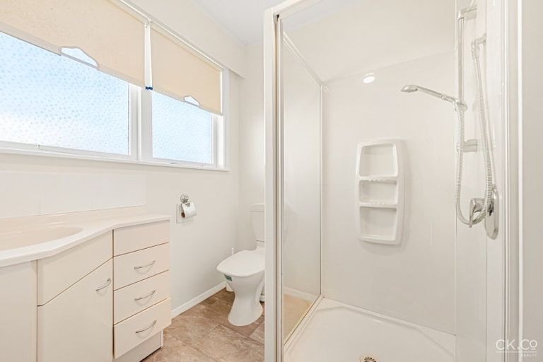 Photo of property in 8/238 Muritai Road, Eastbourne, Lower Hutt, 5013