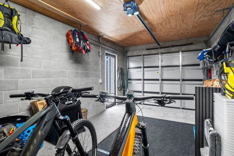 Photo of property in 5 Parera Lane, Jacks Point, Queenstown, 9371