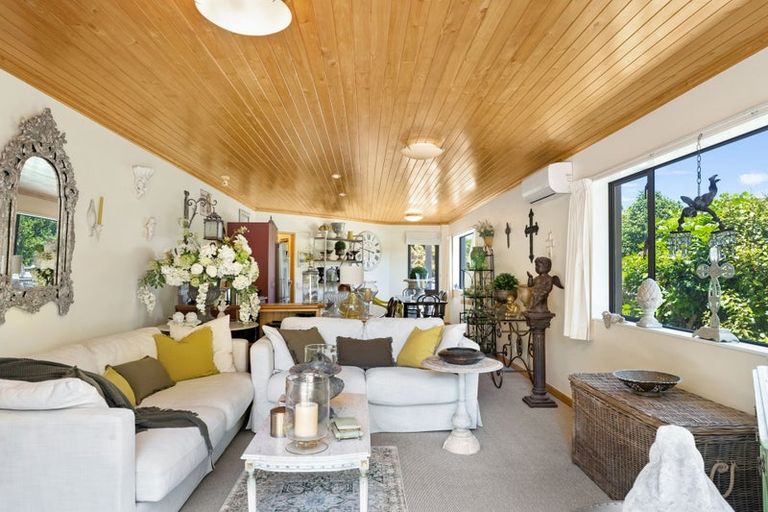 Photo of property in 221 Paku Drive, Tairua, 3508