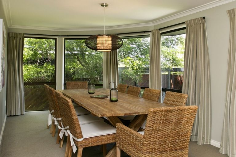 Photo of property in 8 Aubrey Crescent, Rainbow Point, Taupo, 3330