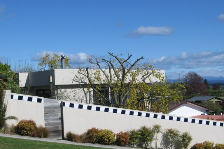 Photo of property in 19 Henry Hill Road, Taupo, 3330