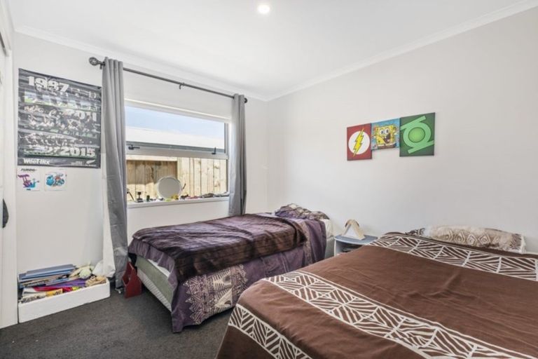 Photo of property in 28 Batty Street, Papamoa Beach, Papamoa, 3118