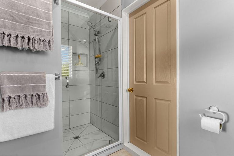 Photo of property in 17 Wairimu Way, Waipu, 0582