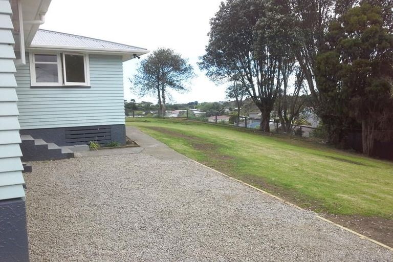 Photo of property in 1a Endeavour Street, Marfell, New Plymouth, 4310