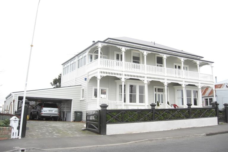 Photo of property in 10 Colenso Avenue, Hospital Hill, Napier, 4110