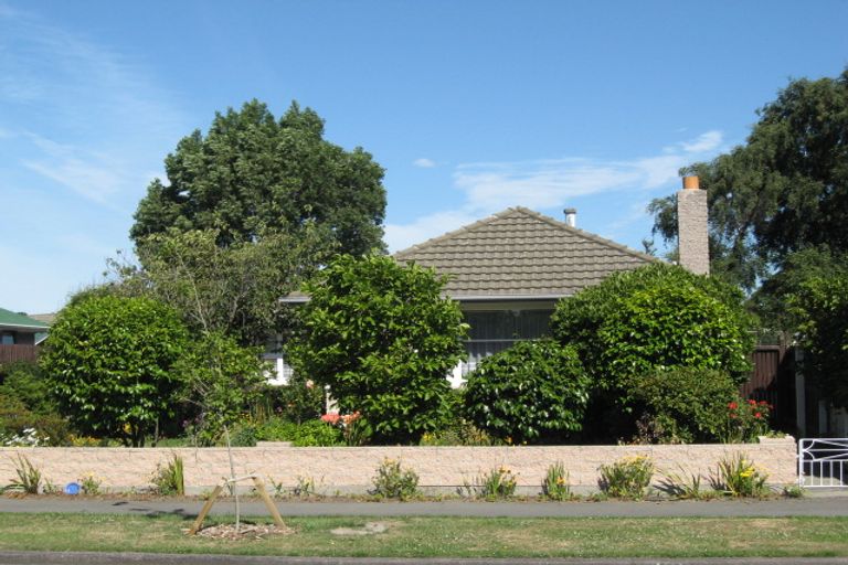 Photo of property in 18 Damien Place, Bromley, Christchurch, 8062