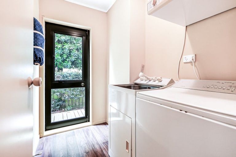 Photo of property in 4 Akona Lane, Hamilton East, Hamilton, 3216