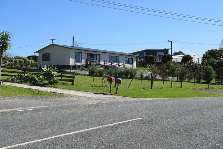 Photo of property in 600 Pahi Road, Pahi, Paparoa, 0571