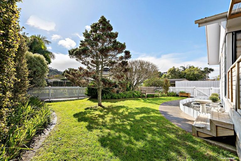 Photo of property in 7 Redlands Grove, Swanson, Auckland, 0612