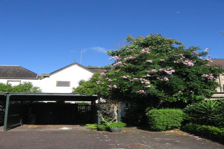 Photo of property in 19 Wimbledon Way, Remuera, Auckland, 1050
