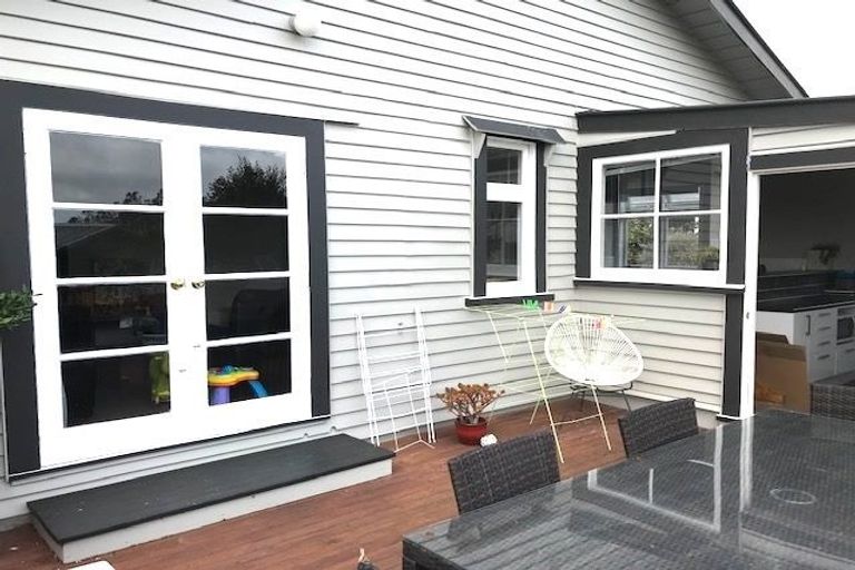 Photo of property in 28 Matenga Street, Waikanae, 5036
