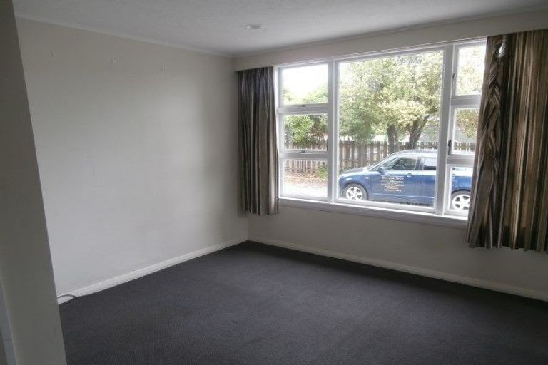 Photo of property in 12 Ilam Road, Upper Riccarton, Christchurch, 8041
