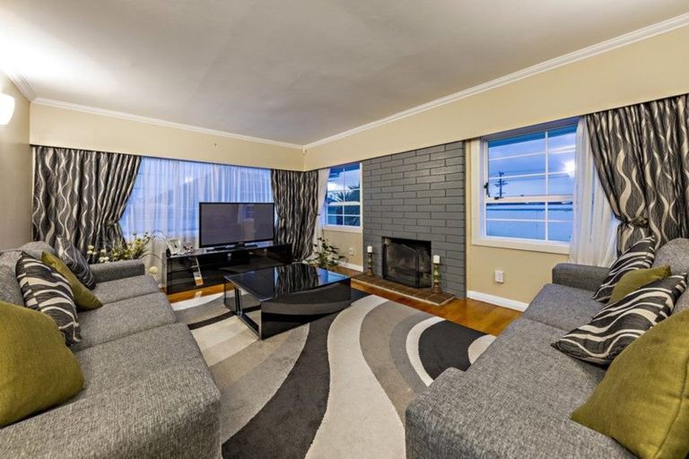 Photo of property in 1/25 Grande Vue Road, Hillpark, Auckland, 2102