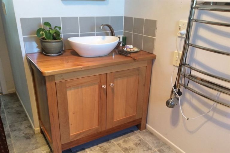 Photo of property in 22 Criterion Street, Bulls, 4818