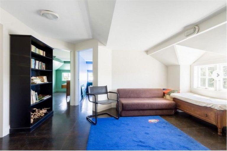 Photo of property in 72 Raroa Road, Kelburn, Wellington, 6012