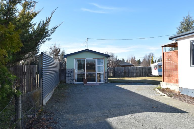 Photo of property in 9 Ruataniwha Road, Twizel, 7901