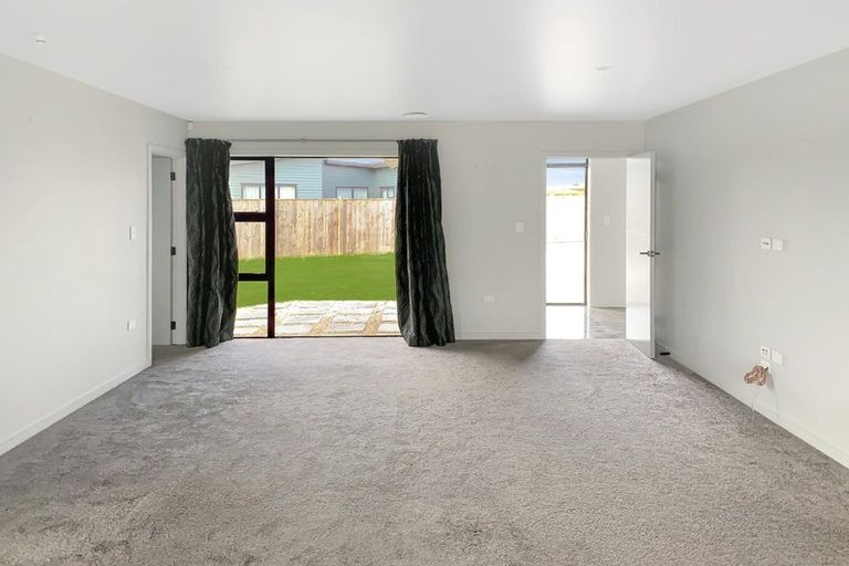 Photo of property in 8 Gladys Place, Levin, 5510