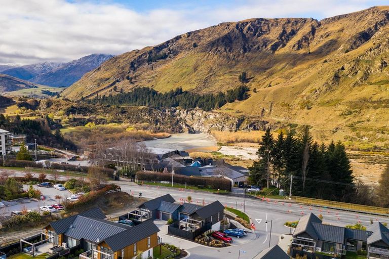 Photo of property in 8 Breaker Lane, Arthurs Point, Queenstown, 9371