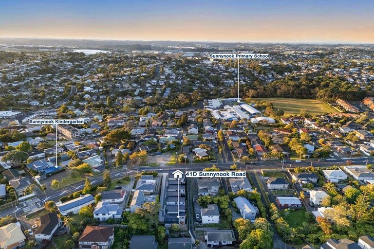 Photo of property in 41d Sunnynook Road, Forrest Hill, Auckland, 0620