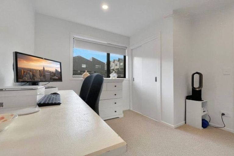 Photo of property in 9/28 Westgate Drive, Westgate, Auckland, 0614
