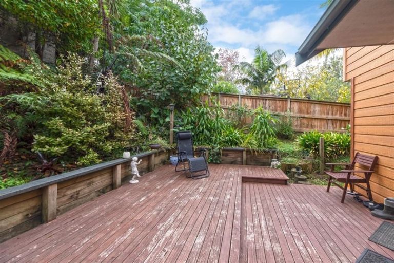 Photo of property in 25 Shetland Street, Glen Eden, Auckland, 0602