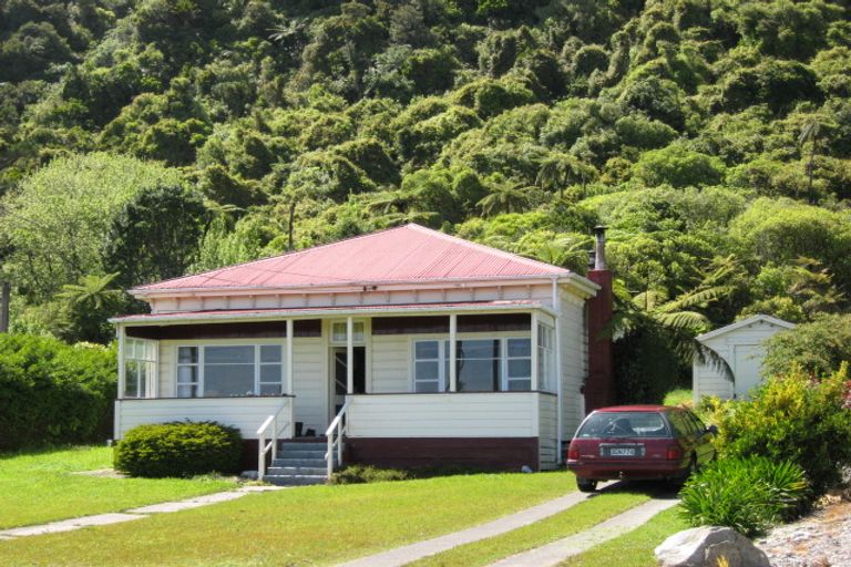 Photo of property in 35 Torea Street, Granity, 7823