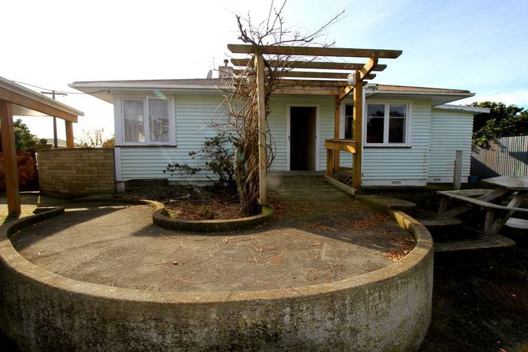 Photo of property in 8 Fox Place, Cloverlea, Palmerston North, 4412