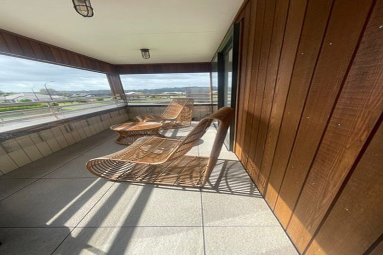 Photo of property in 2 Pitoitoi Drive, Riverhead, 0820