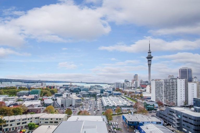 Photo of property in 27 Union Road, Howick, Auckland, 2014