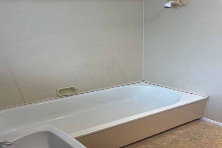 Photo of property in 5/497 Ferguson Street, Palmerston North, 4410