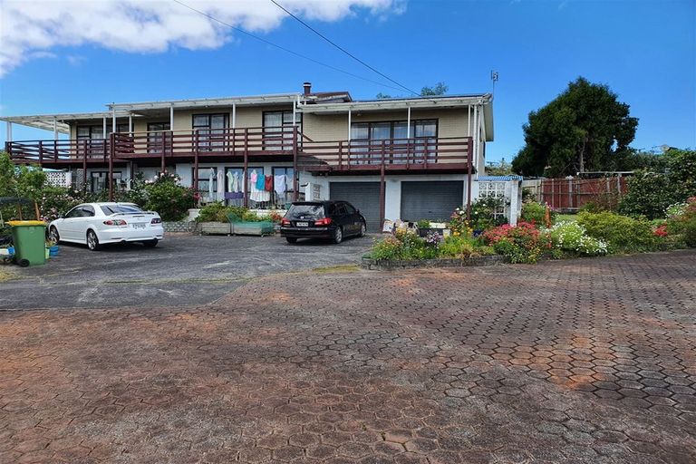 Photo of property in 22 Addison Street, Blockhouse Bay, Auckland, 0600