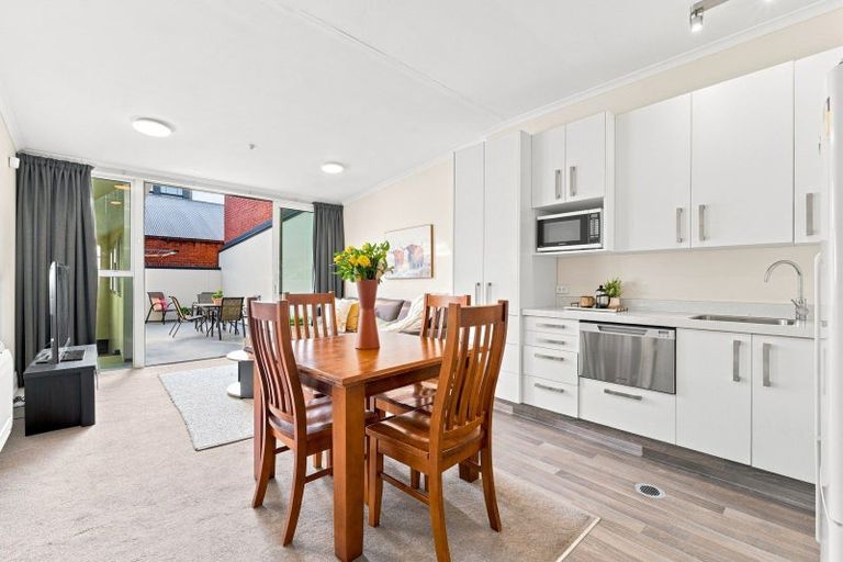Photo of property in 237c Moray Place, Dunedin Central, Dunedin, 9016