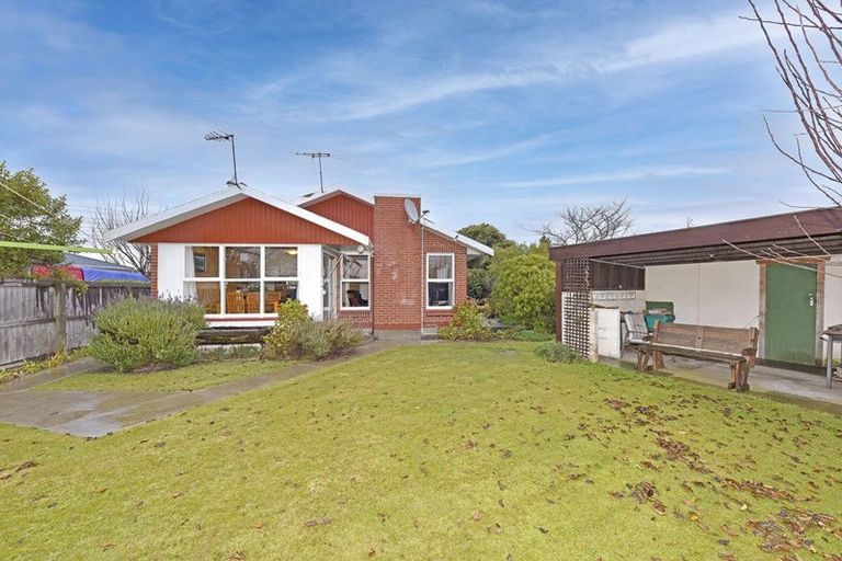 Photo of property in 8 Kingsgate Place, Burnside, Christchurch, 8053