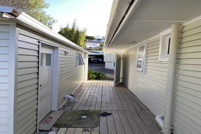 Photo of property in 221/19 Downing Street, Glenfield, Auckland, 0629