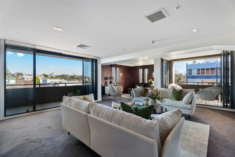 Photo of property in Heards Building, 303/2 Ruskin Street, Parnell, Auckland, 1052
