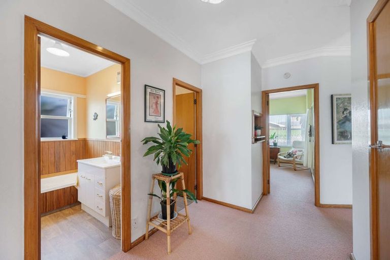 Photo of property in 32 Exeter Crescent, Pirimai, Napier, 4112