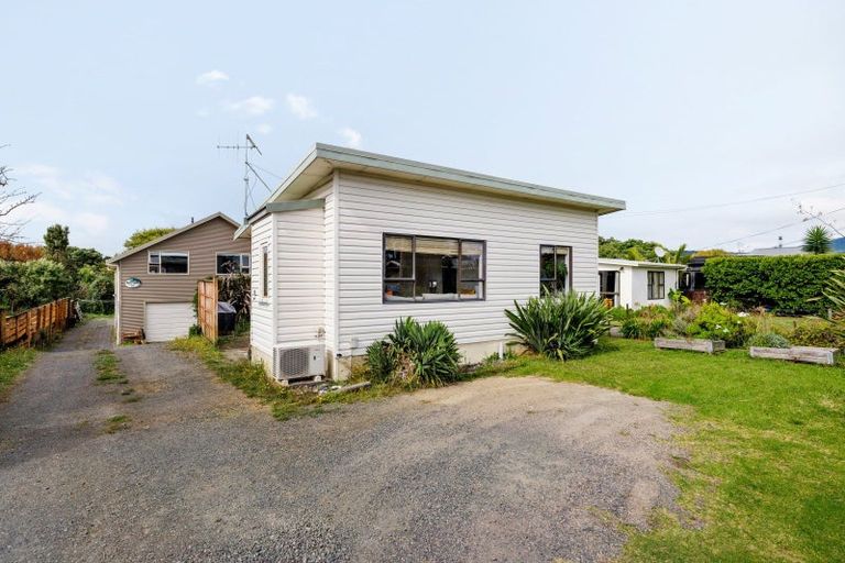 Photo of property in 58 Wainui Road, Raglan, 3225