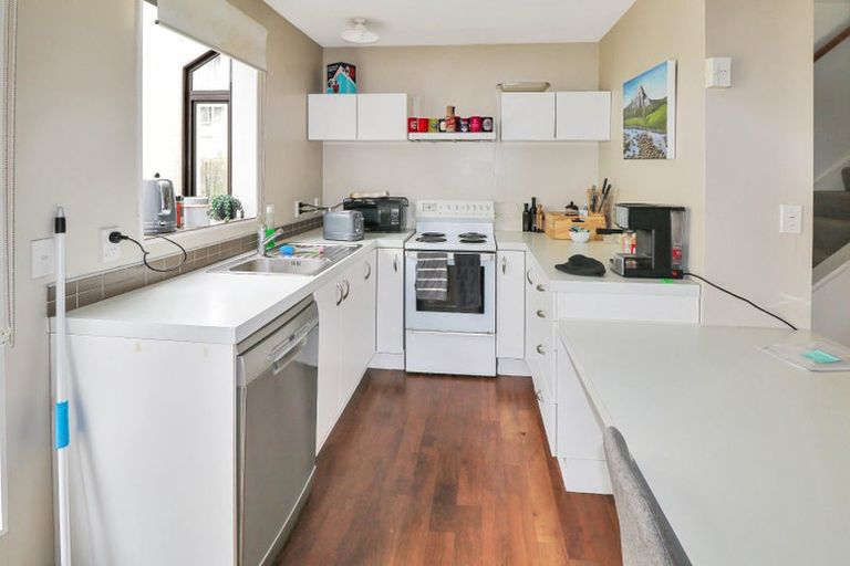 Photo of property in 31 Macdonald Crescent, Te Aro, Wellington, 6011