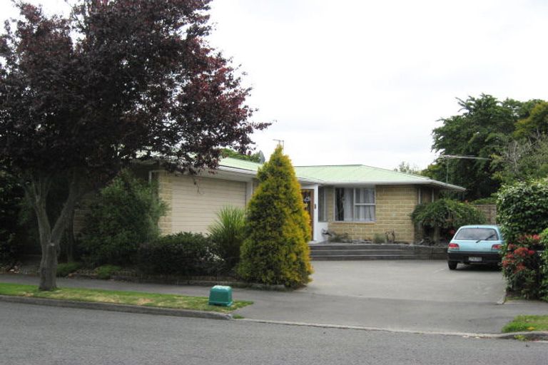 Photo of property in 17 Yardley Street, Avonhead, Christchurch, 8042